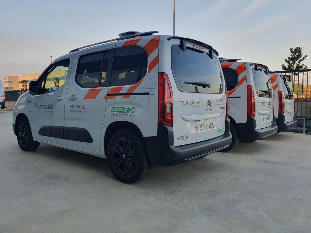 Autopistas incorpora 21 nuevos vehículos eléctricos y 27 estaciones de carga para descarbonizar su flota